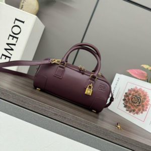 loewe شنطة