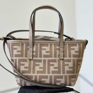 fendi شنطة