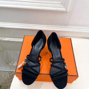 hermes حذاء