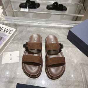 dior حذاء