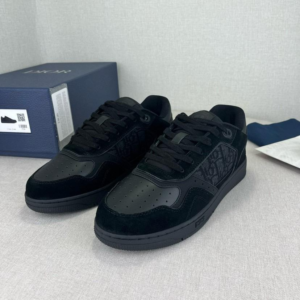 dior حذاء