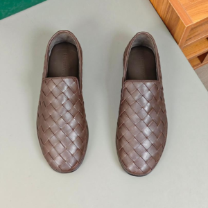 bottega veneta حذاء