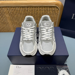 dior حذاء