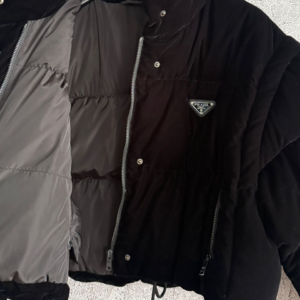 prada جاكيت 