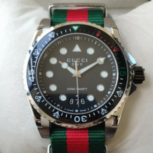 gucci ساعة
