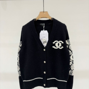 chanel جاكيت 