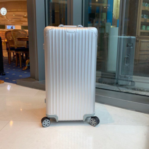 rimowa شنطة سفر