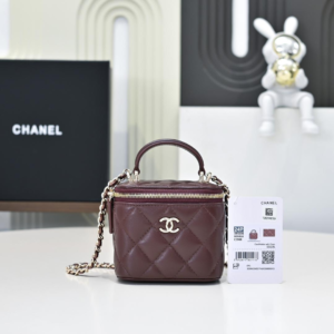 chanel شنطة