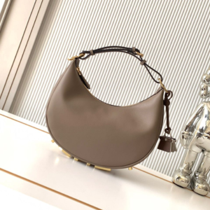 fendi شنطة