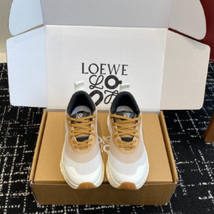 loewe حذاء 