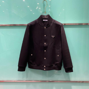 prada جاكيت