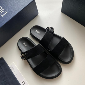 dior سليبر 