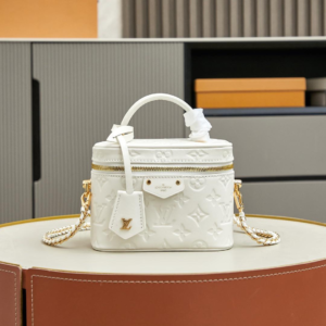 louis vuitton شنطة