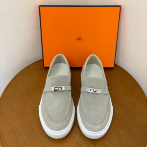 442 hermès حذاء