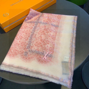 louis vuitton اسكارف