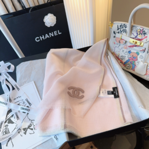 chanel اسكارف