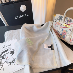 chanel اسكارف