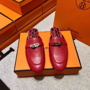 551 hermès حذاء
