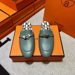 550 hermès حذاء