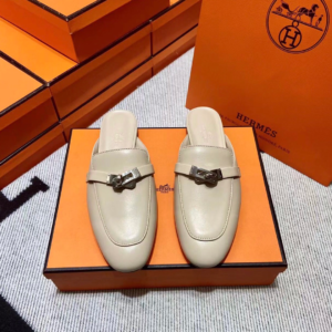 549 hermès حذاء