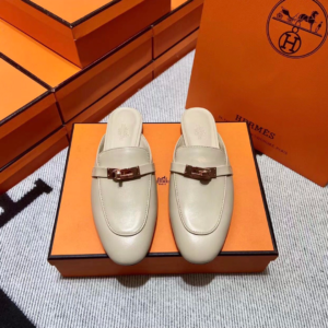 543 hermès حذاء