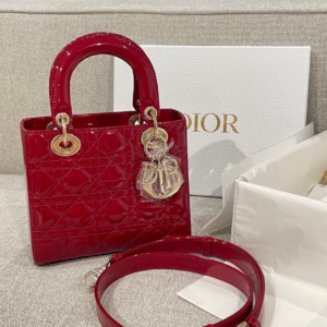 85 dior شنطة