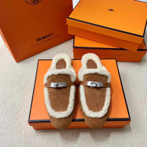535 hermès حذاء