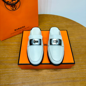 512 hermès حذاء