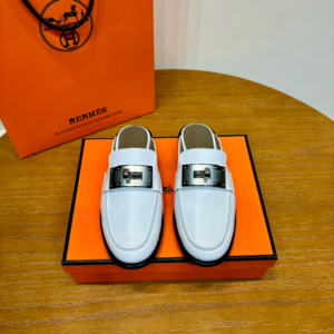 511 hermès حذاء
