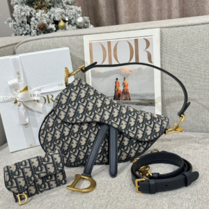 شنطة نسائية dior 11