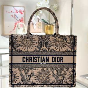 105 dior شنطة