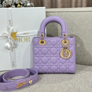 70 dior شنطة