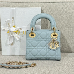 90 dior شنطة