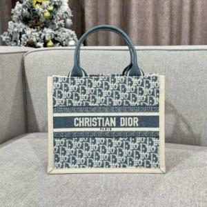 110 dior شنطة