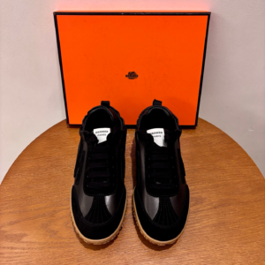 405 hermès حذاء