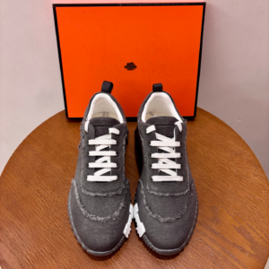 402 hermès حذاء