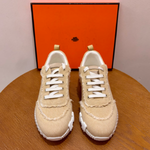 400 hermès حذاء