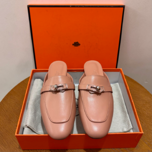 492 hermès حذاء