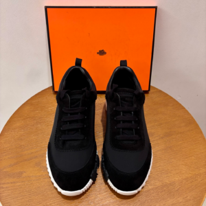 390 hermès حذاء