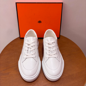 389 hermès حذاء