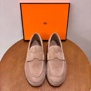 378 hermès حذاء