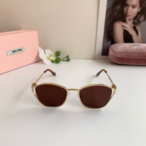 743 miu miu نضارة