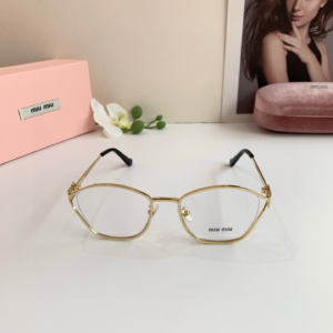 742 miu miu نضارة