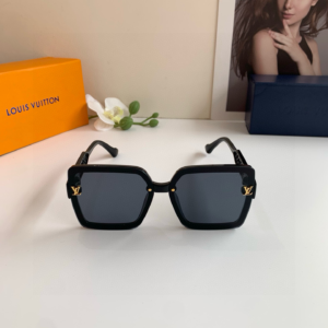 718 louis vuitton نضارة