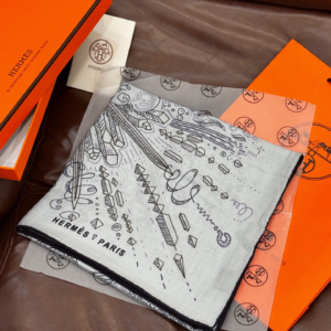 louis vuitton اسكارف