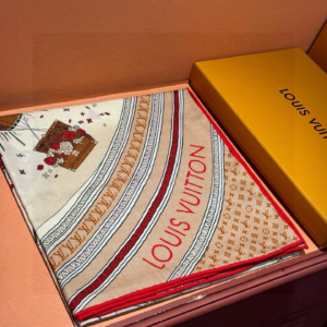 louis vuitton اسكارف