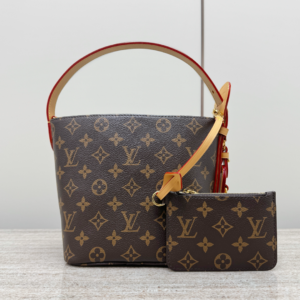567 louis vuitton شنطة