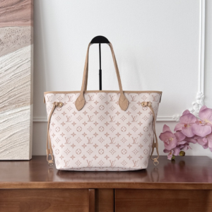 601 louis vuitton شنطة