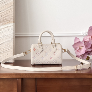 603 louis vuitton شنطة