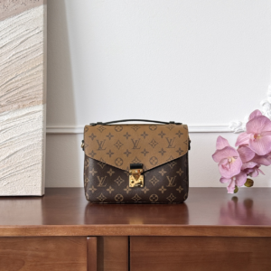 566 louis vuitton شنطة